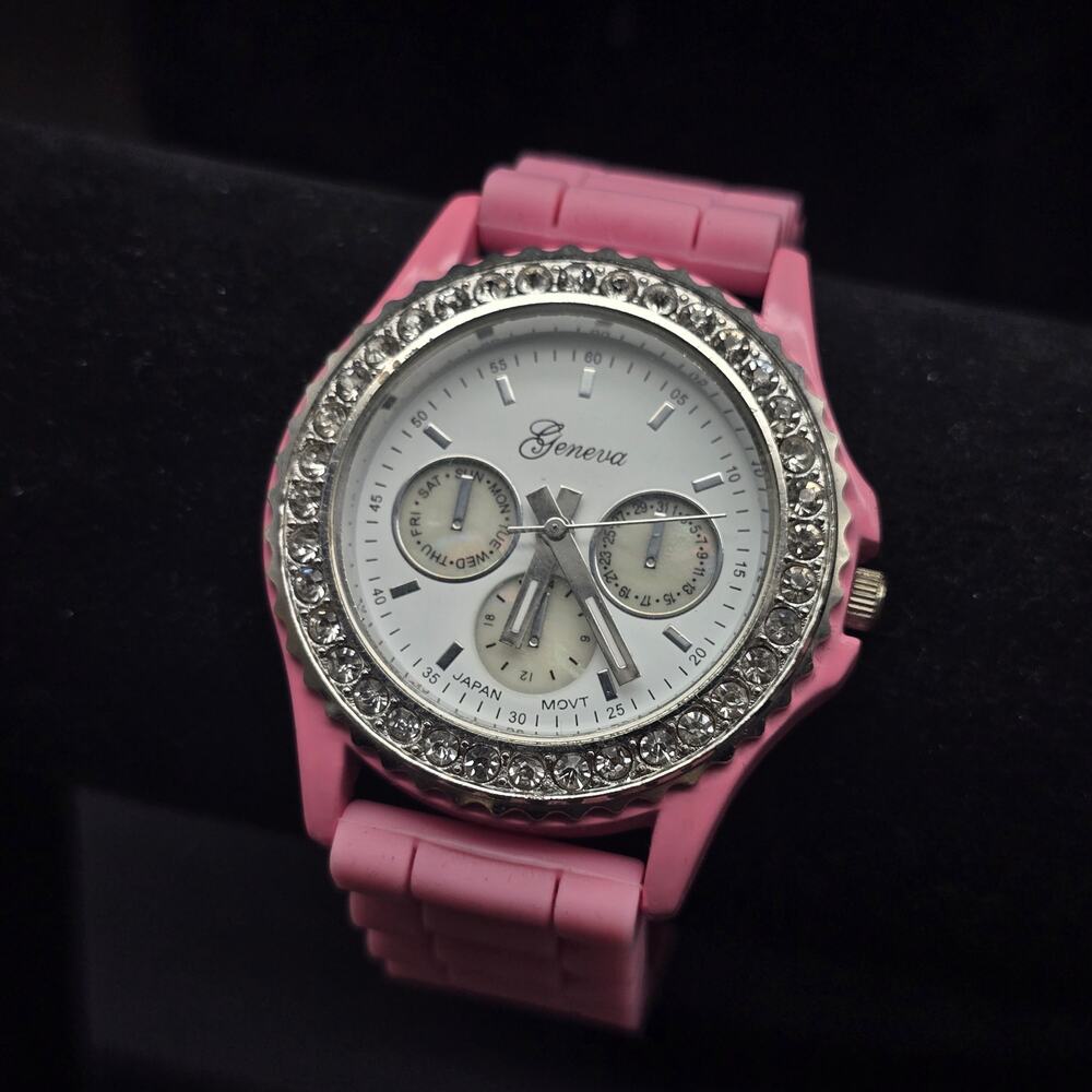 Geneva Pink Rhinestone Quartz Watch Silicon‎ Band WORKS Working